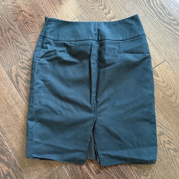 Banana Republic Pencil Skirt - Picture 4 of 4